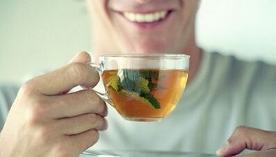草药茶增加男性的效力